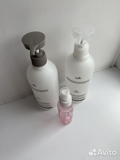 Пустые баночки для шампуней