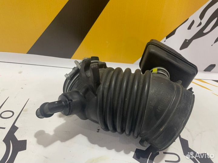 Патрубок воздушного фильтра1 Lexus Rx450H 3.5 Л