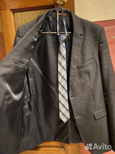 Костюм школьный