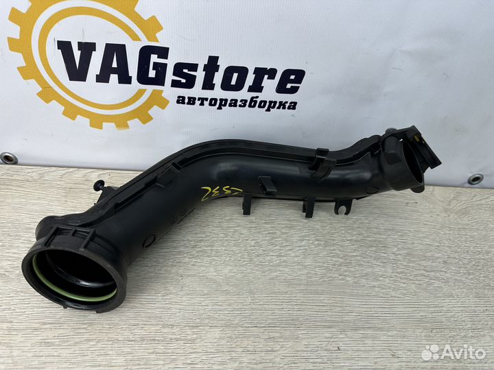 Патрубок турбины Audi A3 8P 2008