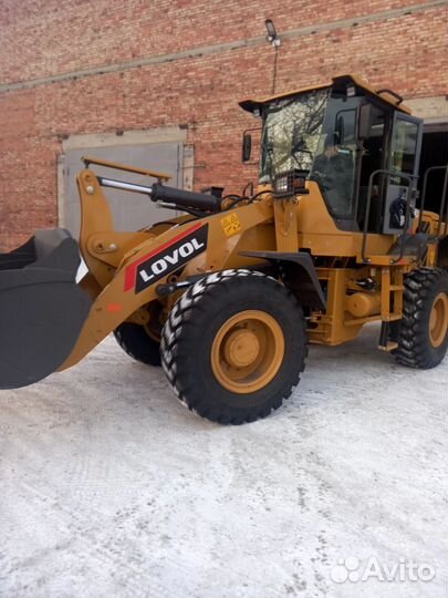 Фронтальный погрузчик