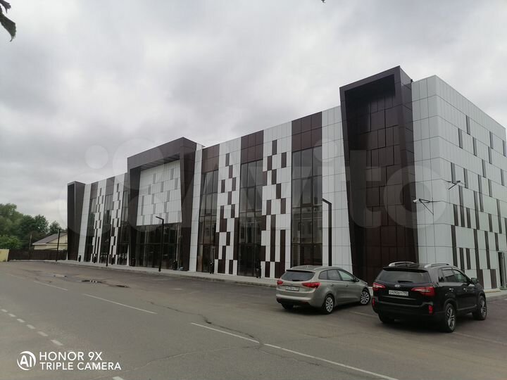 Торговая площадь, 1500 м²