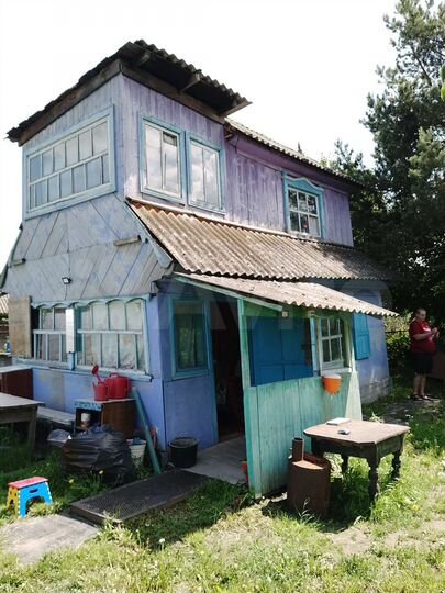 Дом 10 м² на участке 4,5 сот.