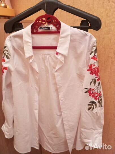 Блузка белая