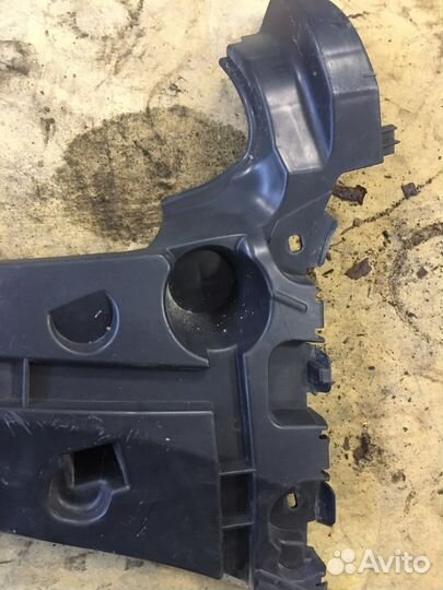 Кронштей заднего бампера Renault Kangoo 2(2258)