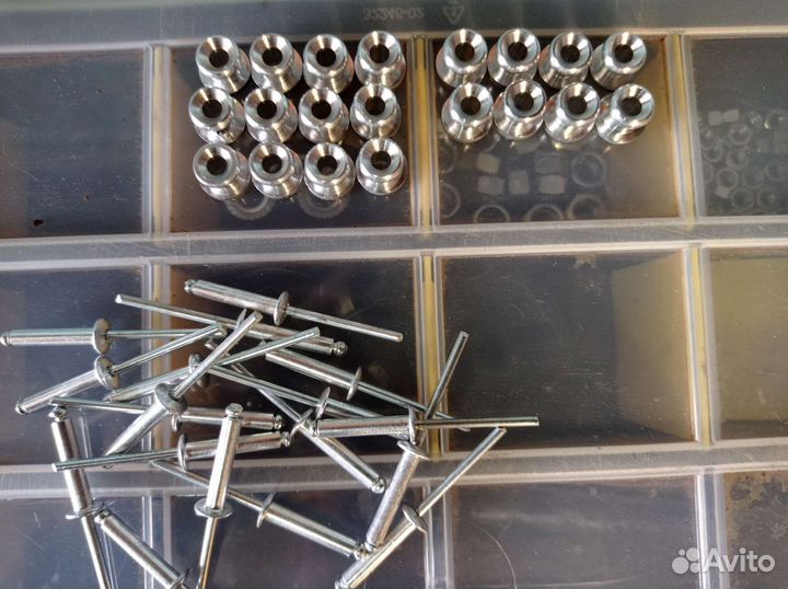 Кнехт для тента