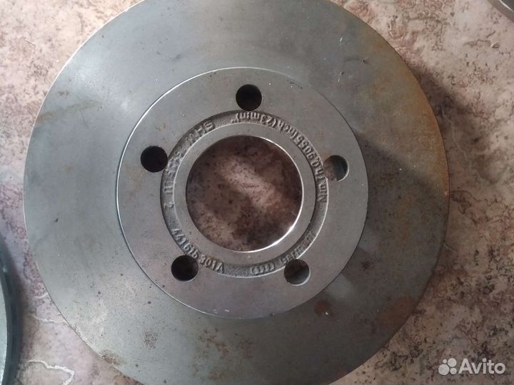 Диск тормозной пер. audi 100, A6, A8 1991-2000