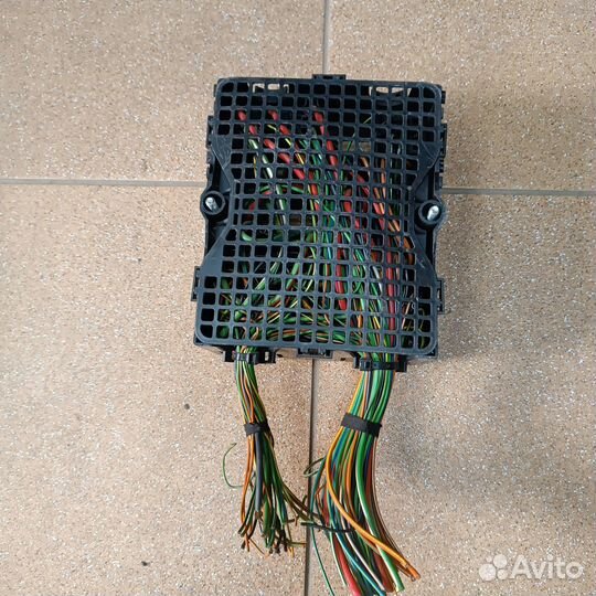 Блок предохранителей салона Ford Fiesta Mk 5