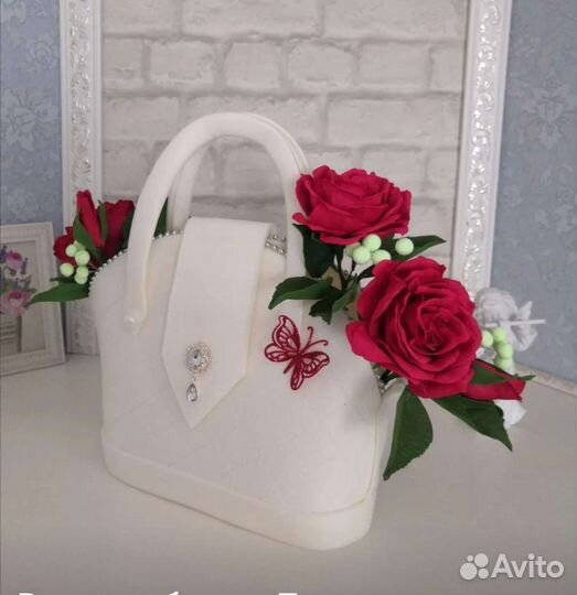 Светильник из изолона