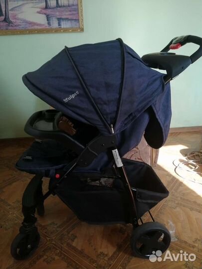 Прогулочная коляска