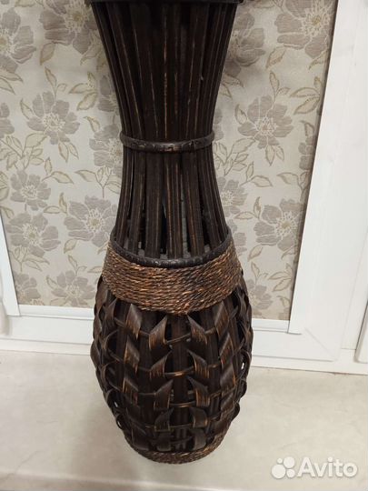 Ваза напольная с цветами