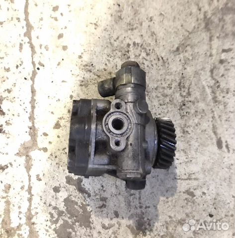 Насос гидроусилителя на Мицубиси Паджеро 1996 год