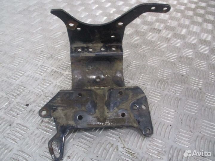 Кронштейн MAN 81517150416