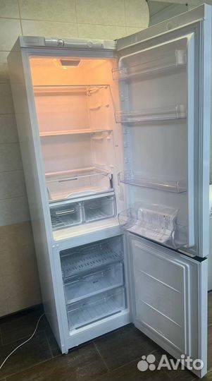 Холодильник indesit no frost