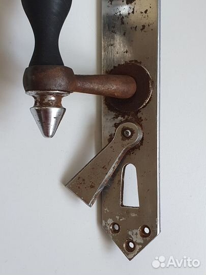 Дверная ручка старинная