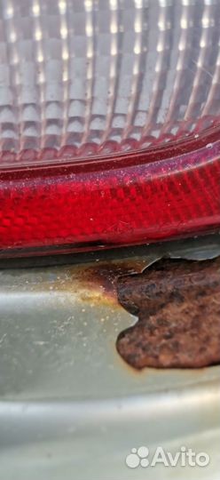 Фонарь задний правый левый Dodge Caravan 3