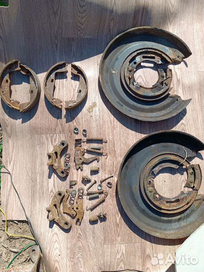 Деталь ручника Опель омега