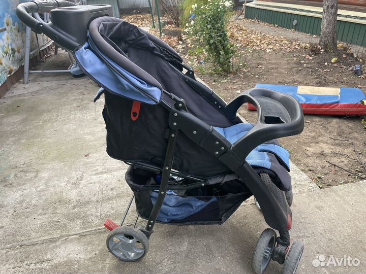 Прогулочная коляска