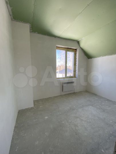 Дом 102 м² на участке 5 сот.