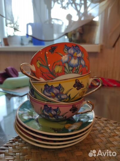 Фарфоровые чашки