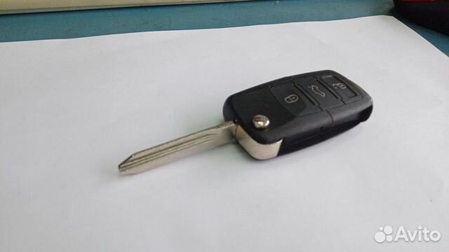 Новый выкидной ключ Форд Эскейп 2004