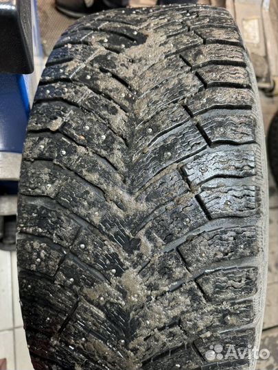 Michelin X-Ice North 4 265/60 R18