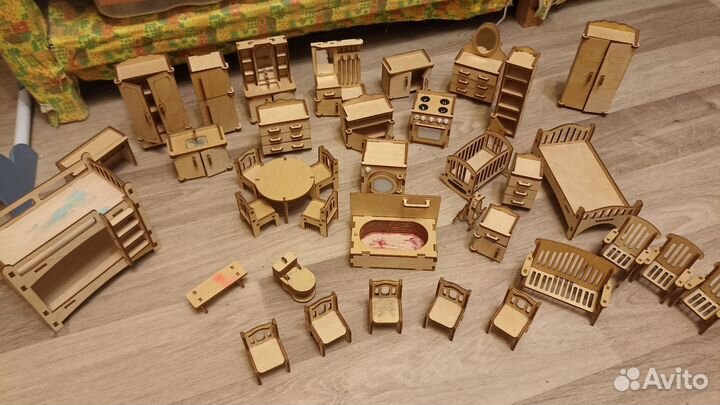 Домик кукольный