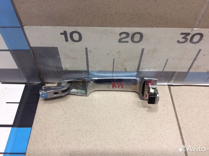 Ручка двери наружная передняя Mitsubishi Pajero