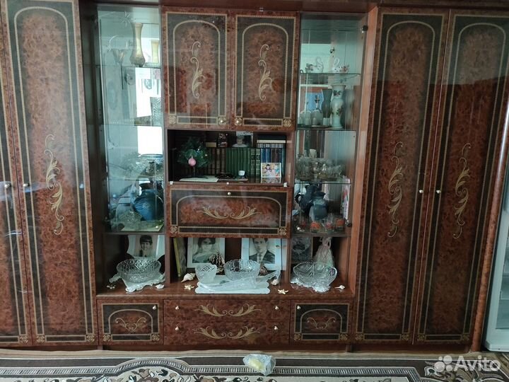 Продам стенку в гостиную