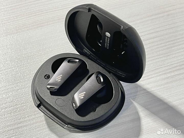 Беспроводные Bluetooth наушники Edifier