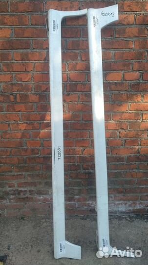 Накладки на пороги Nissan Wingroad Y11