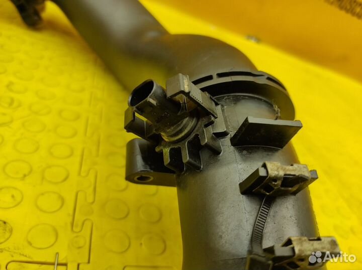 Патрубок воздушный Mercedes-Benz W212 OM651.924