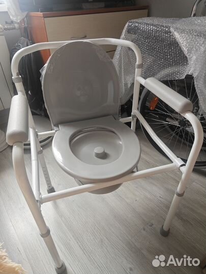 Санитарный стул для инвалидов