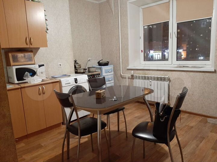3-к. квартира, 85 м², 3/16 эт.