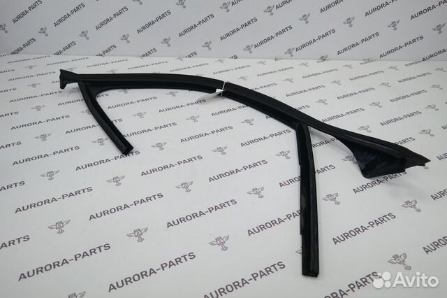 Направляющая стекла Mercedes GLC W253 2014