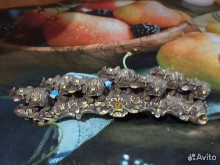 Сувенир Семь слонов на бивне со стразами из Египта