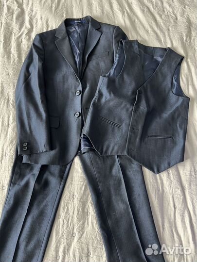 Костюм школьный