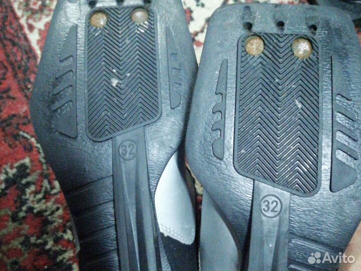 Лыжные ботинки классические