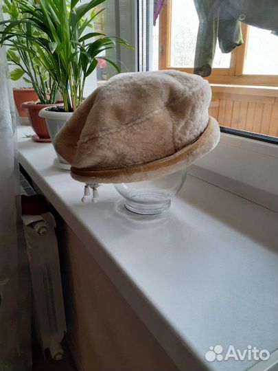 Берет из цигейки