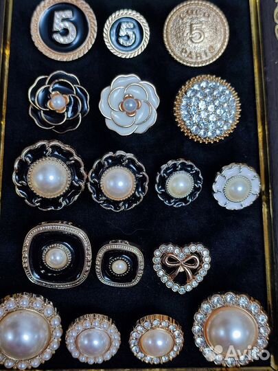 Пуговица бренд в ассортименте