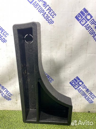 Ящик для инструментов задний правый Ford Focus 2