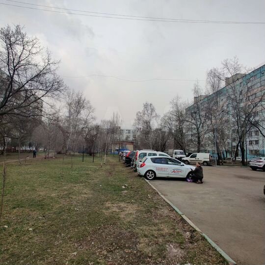 Комната 30 м² в 3-к., 1/9 эт.