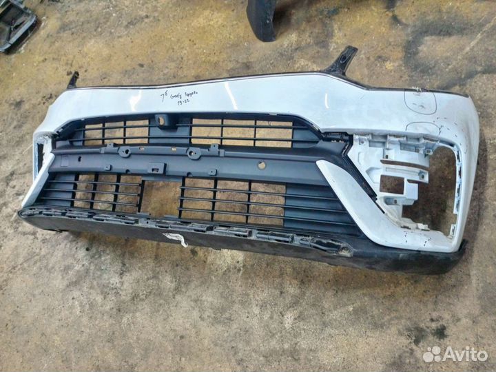 Бампер передний Geely Tugella