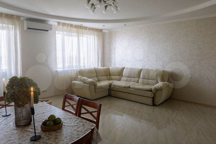 4-к. квартира, 140 м², 8/10 эт.