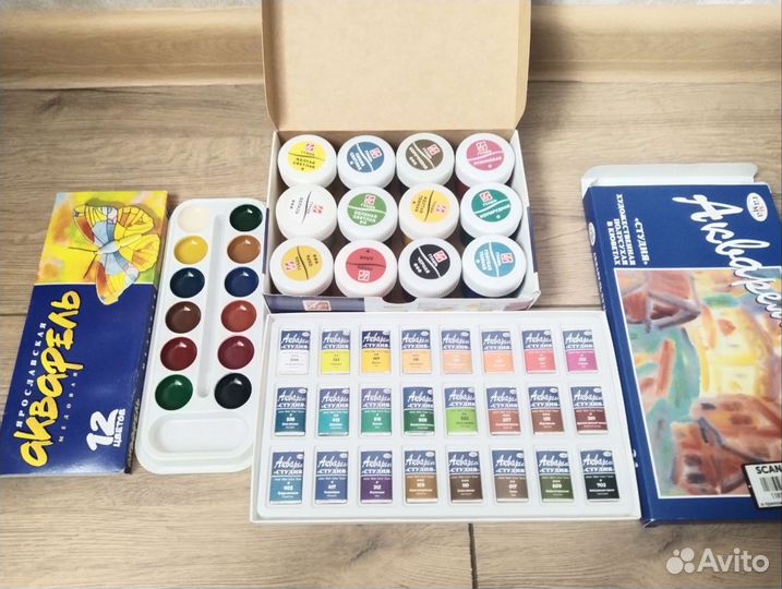 Акварельные краски,гуашь