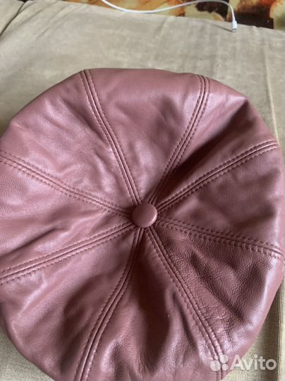 Кепка кожаная женская