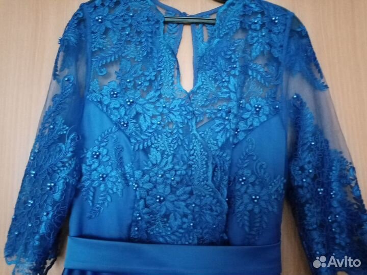 Вечернее платье