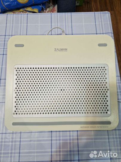 Подставка с охлаждением для ноутбука