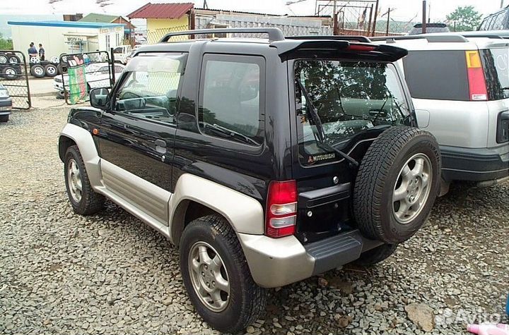 Mitsubishi Pajero Junior 98г разбор