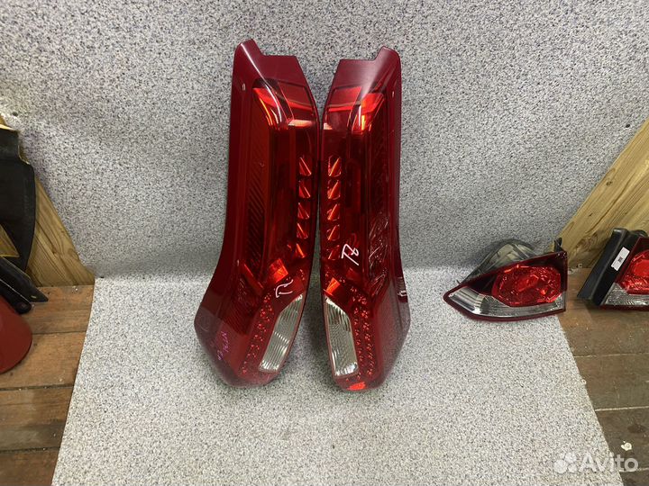 Фонарь Nissan X-Trail T31